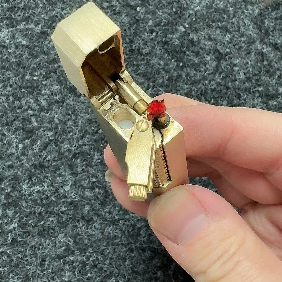 黄铜侧滑轮煤油打火机 搓轮顶部加油打火机 送火石 包邮