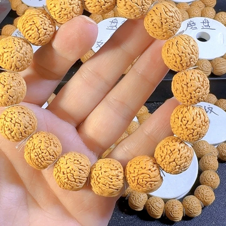 吊坠桃核17龙鳞柳叶