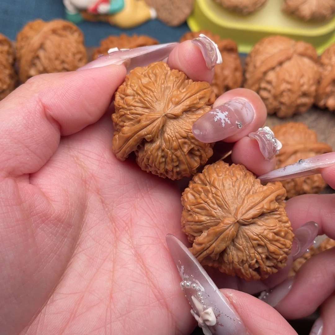 文玩核桃把件全品精配老树球白37