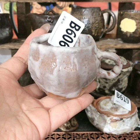 木有一点点的小姐姐