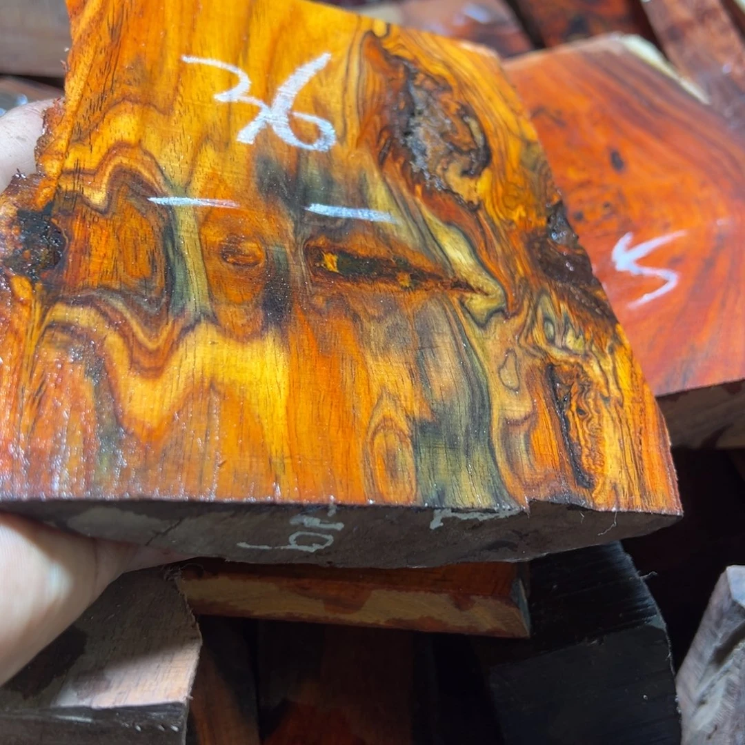 一***一交趾黄檀（大红酸枝）