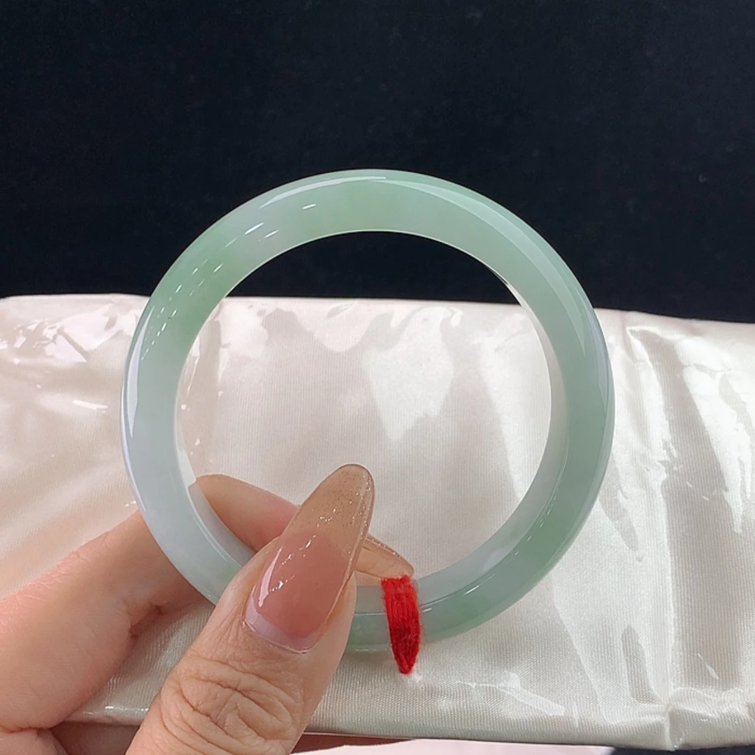 【闪购商品】未镶嵌手镯翡翠正57.5