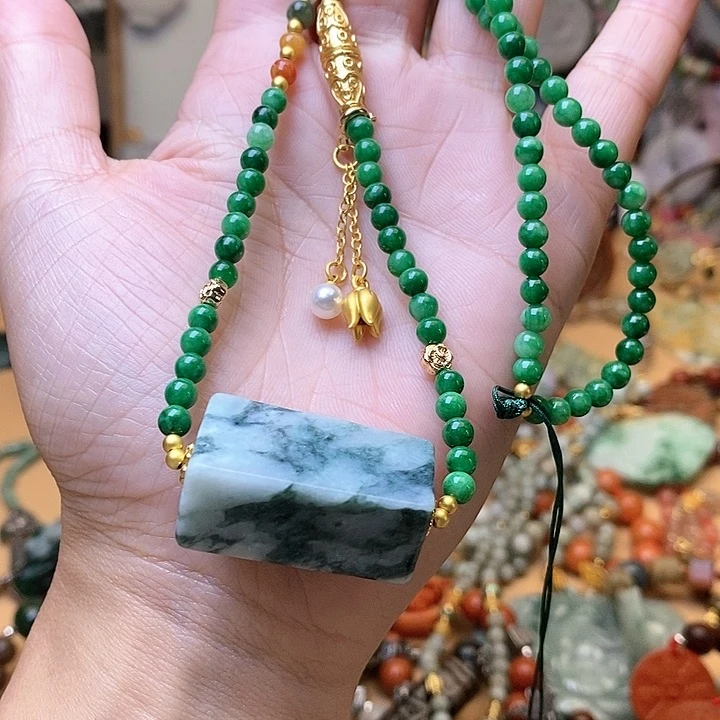 翡翠吊坠(赠链)未镶嵌一套53