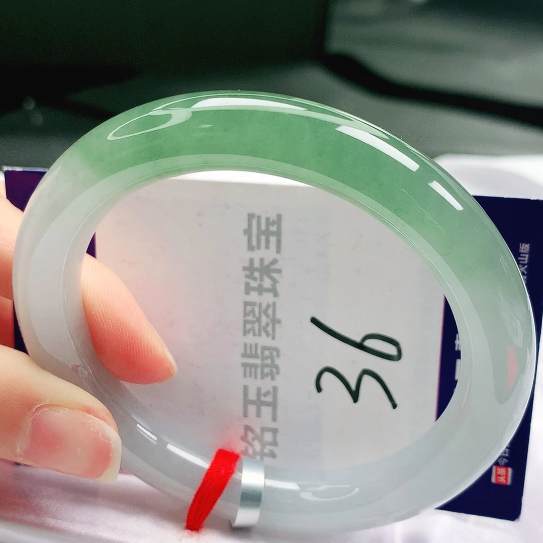 翡翠手镯未镶嵌缅甸天然a货翡翠手镯