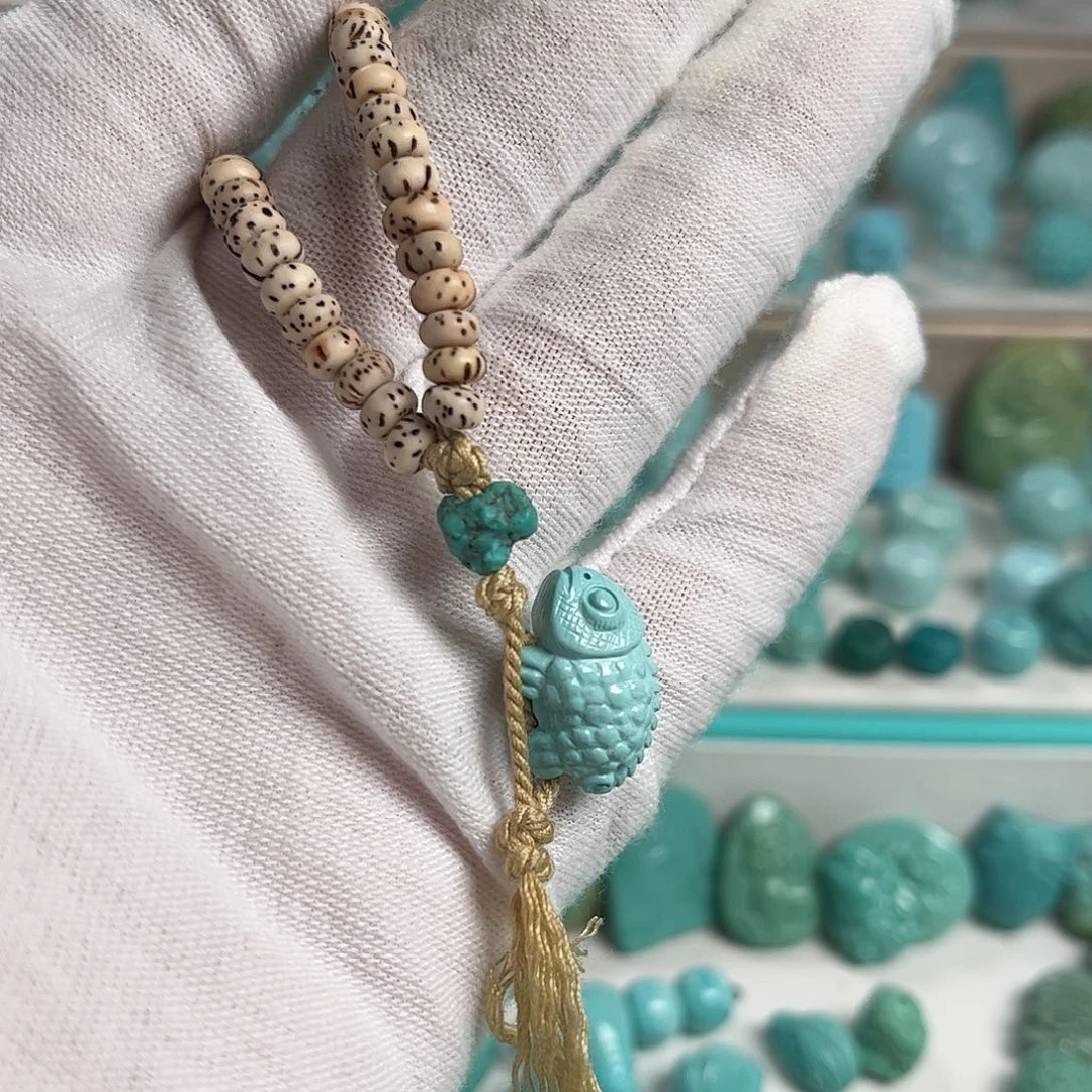 绿松石未镶嵌珠宝奇石