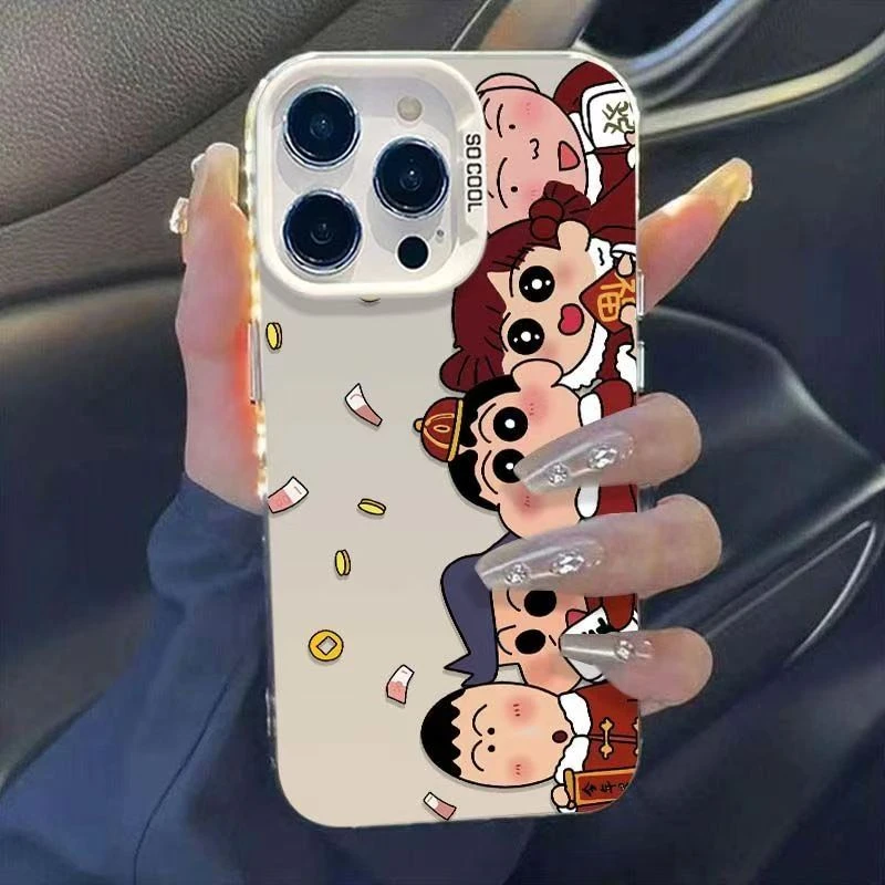 玩点壳手动小新小熊可爱情侣创意全包适用于苹果16手机壳小米华为