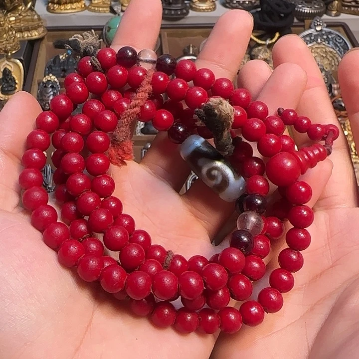 小***哥牌…………………………………………