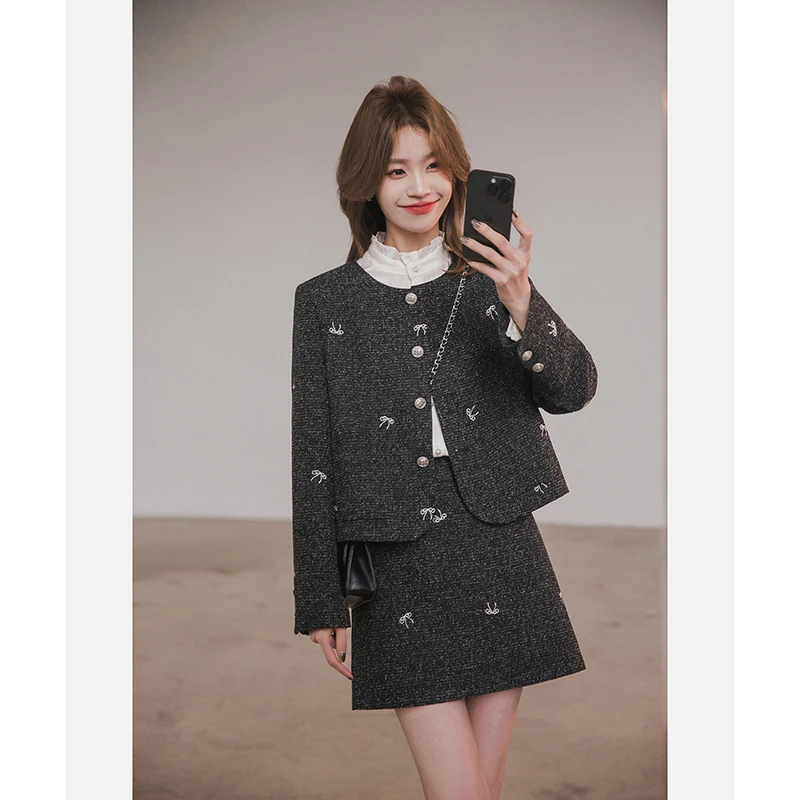 小谷粒miu系财阀套装 小香风女2025春季新款蝴蝶结上衣半裙两件套