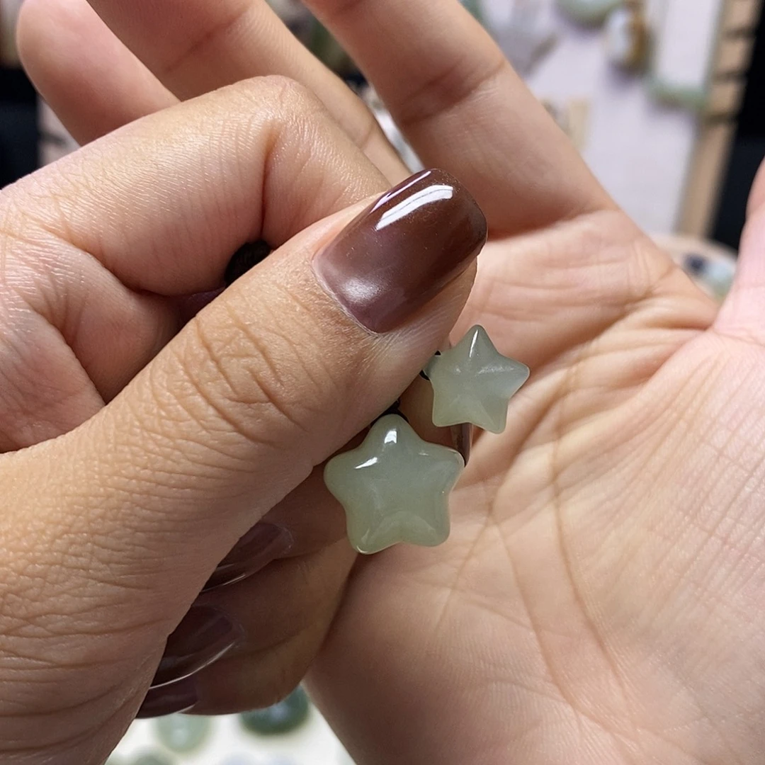 颈饰未镶嵌和田玉旧**堪
