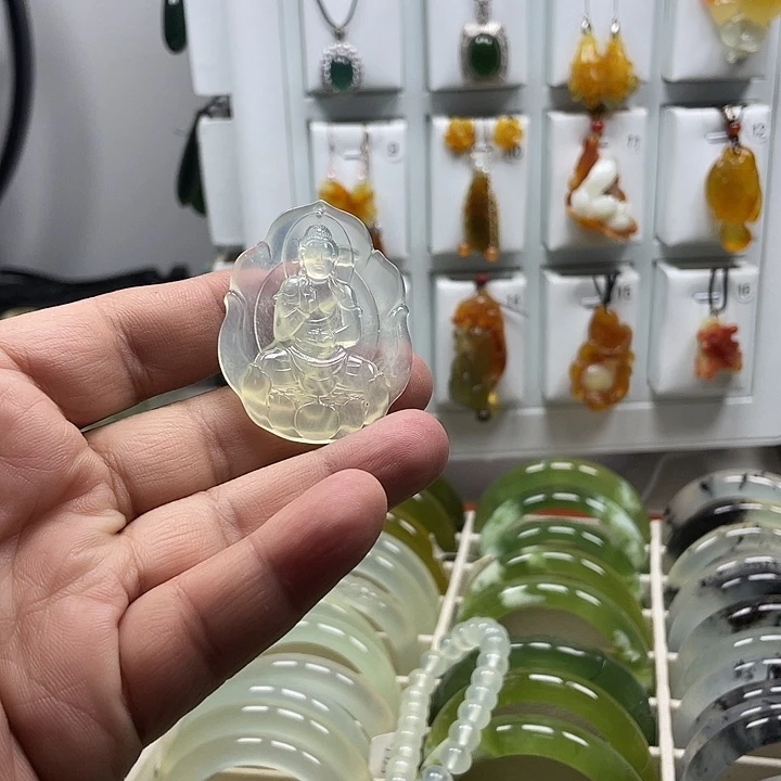 蛇纹石玉合金颈饰