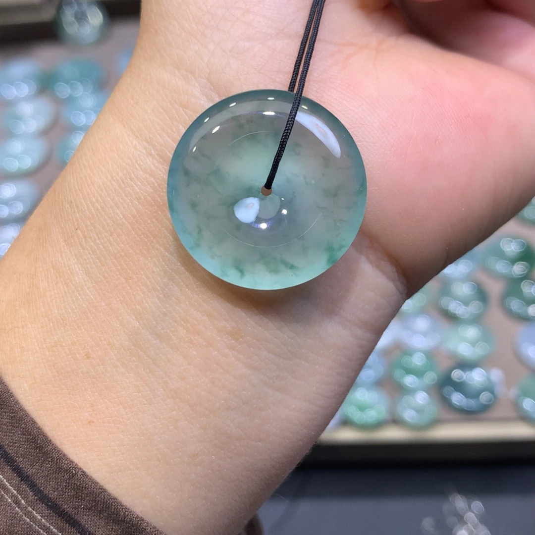 翡翠未镶嵌颈饰平安扣24.2^5.3