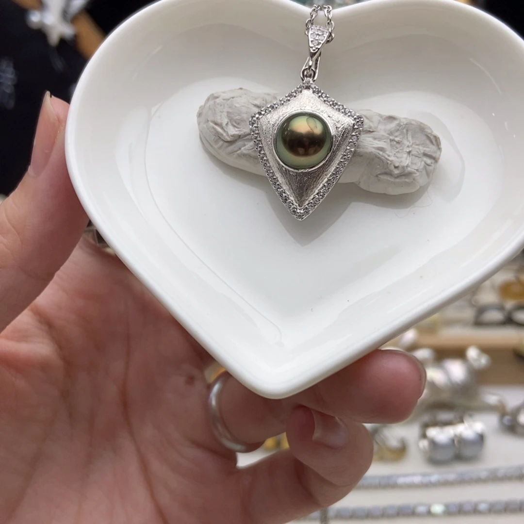 海水珍珠画框银S925镶嵌古铜金绿大溪地吊坠