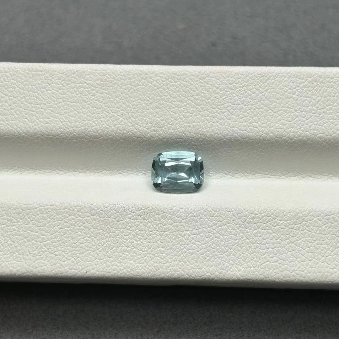 海蓝宝-1.23ct（01118219）1016