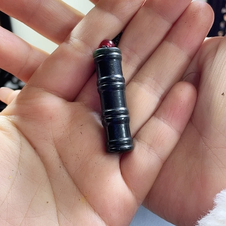 和田玉颈饰未镶嵌s**m