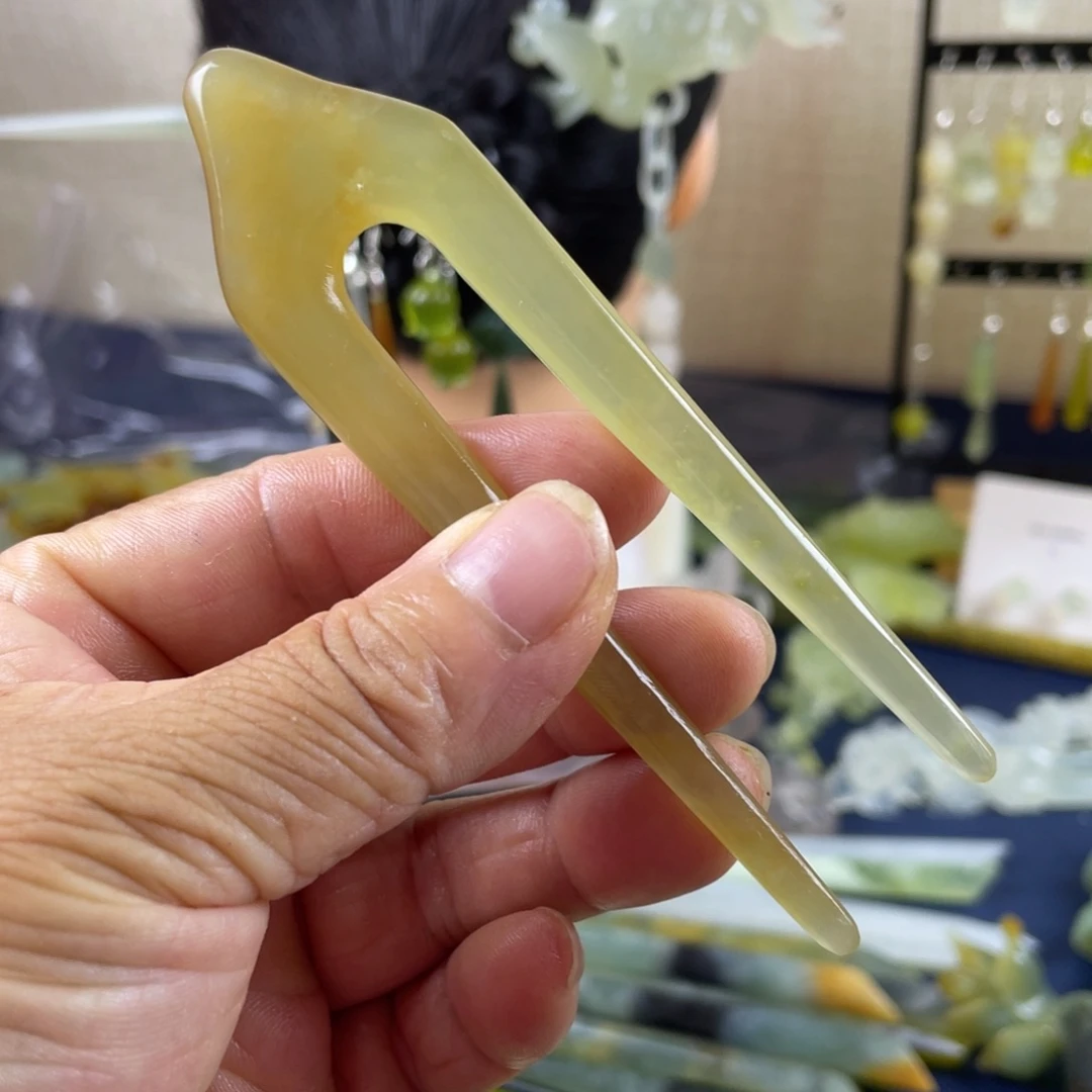 蛇纹石玉未镶嵌发饰