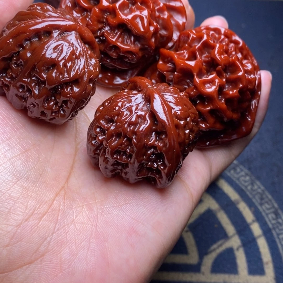文玩核桃吊坠帝王46