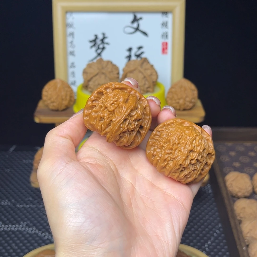 吊坠文玩核桃闷白42打底