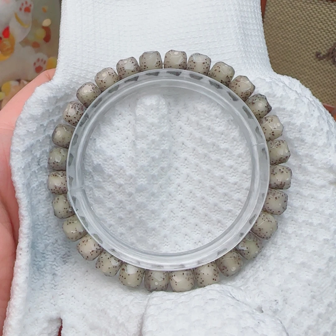 星月菩提手串冰糖精工无相8*7