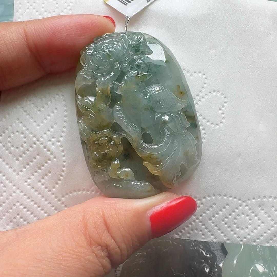 翡翠未镶嵌颈饰吊坠