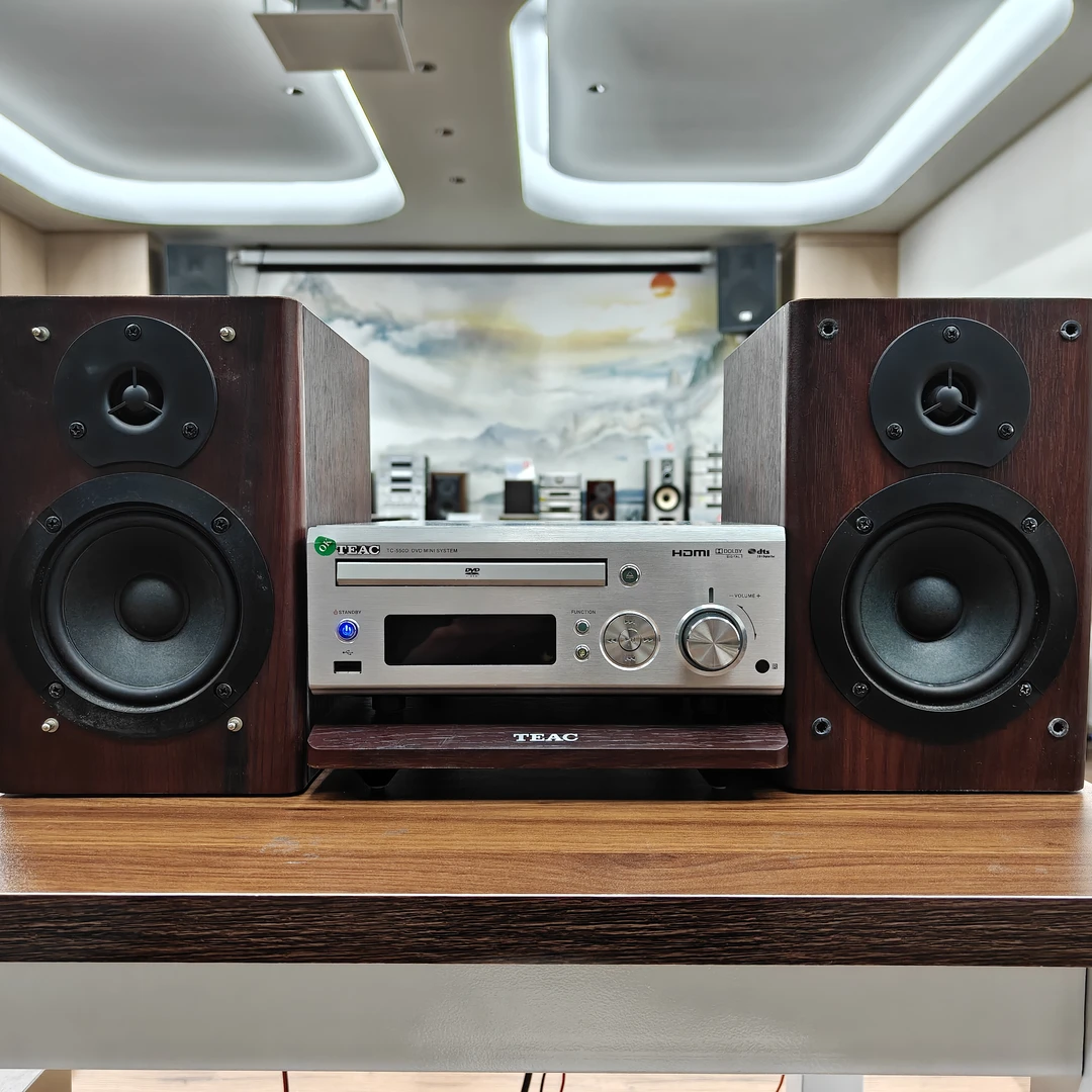 8新  TEAC 桌面小组合音响