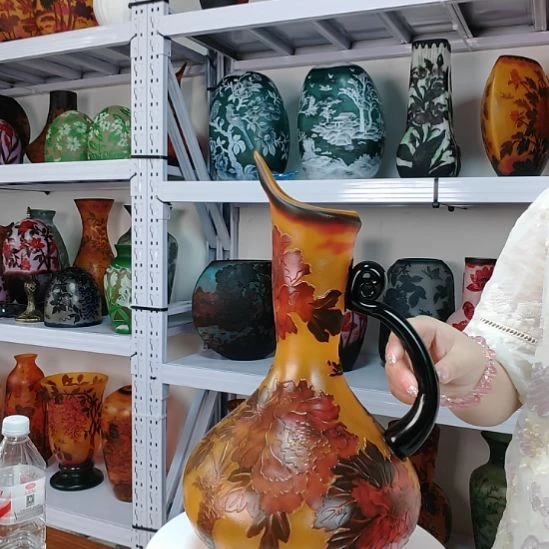 海***一琉璃手工艺品格雷花瓶