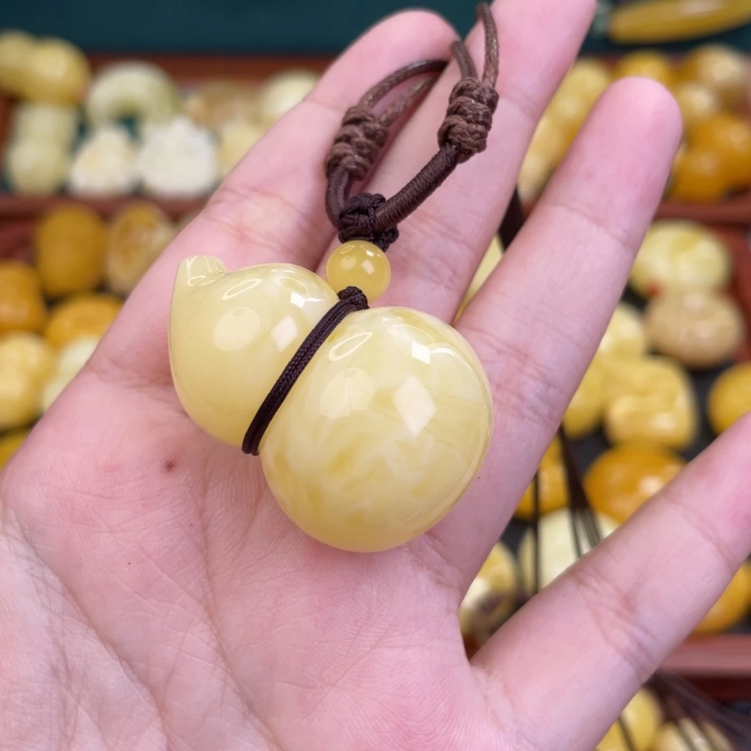 未镶嵌吊坠(赠链)蜜蜡法**迦