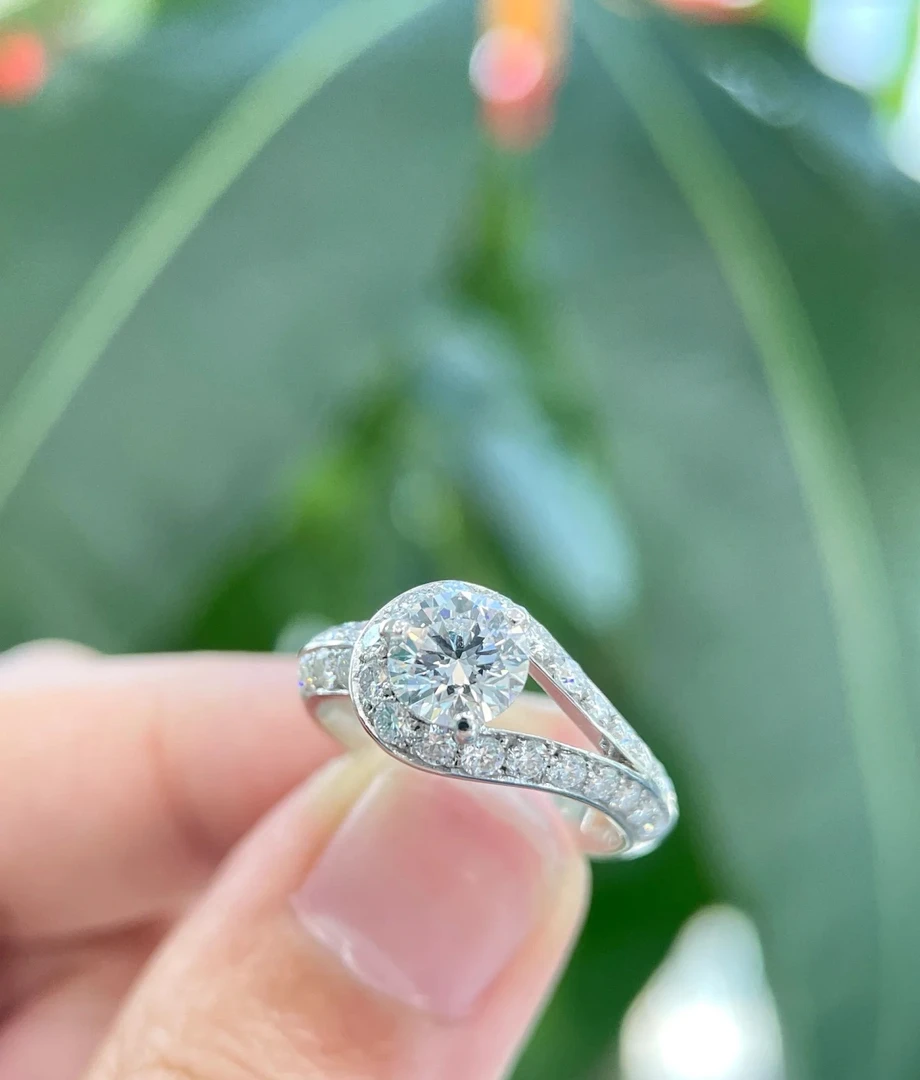 【舒淇】民族风满钻女款高智淡人风时尚银戒1克拉