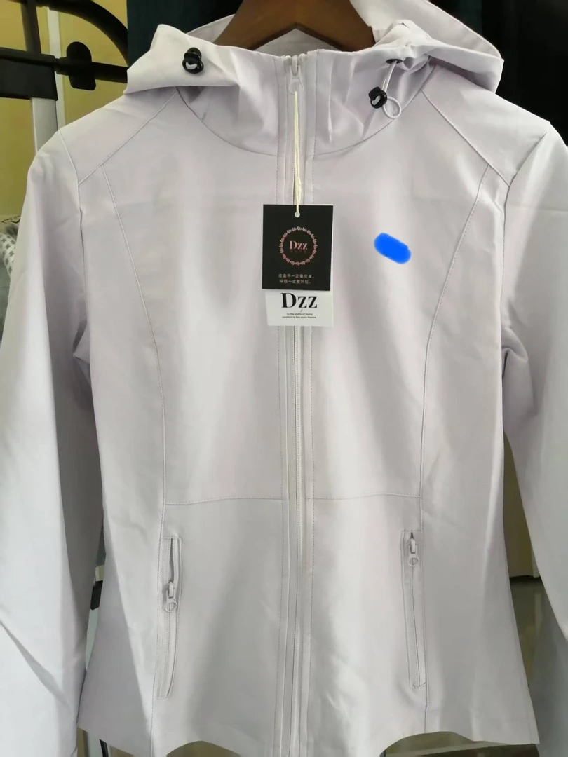 【Dzz】· 欧货长袖连帽修身显瘦软壳衣