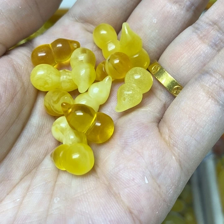 蜜蜡未镶嵌裸石多样性发货其二