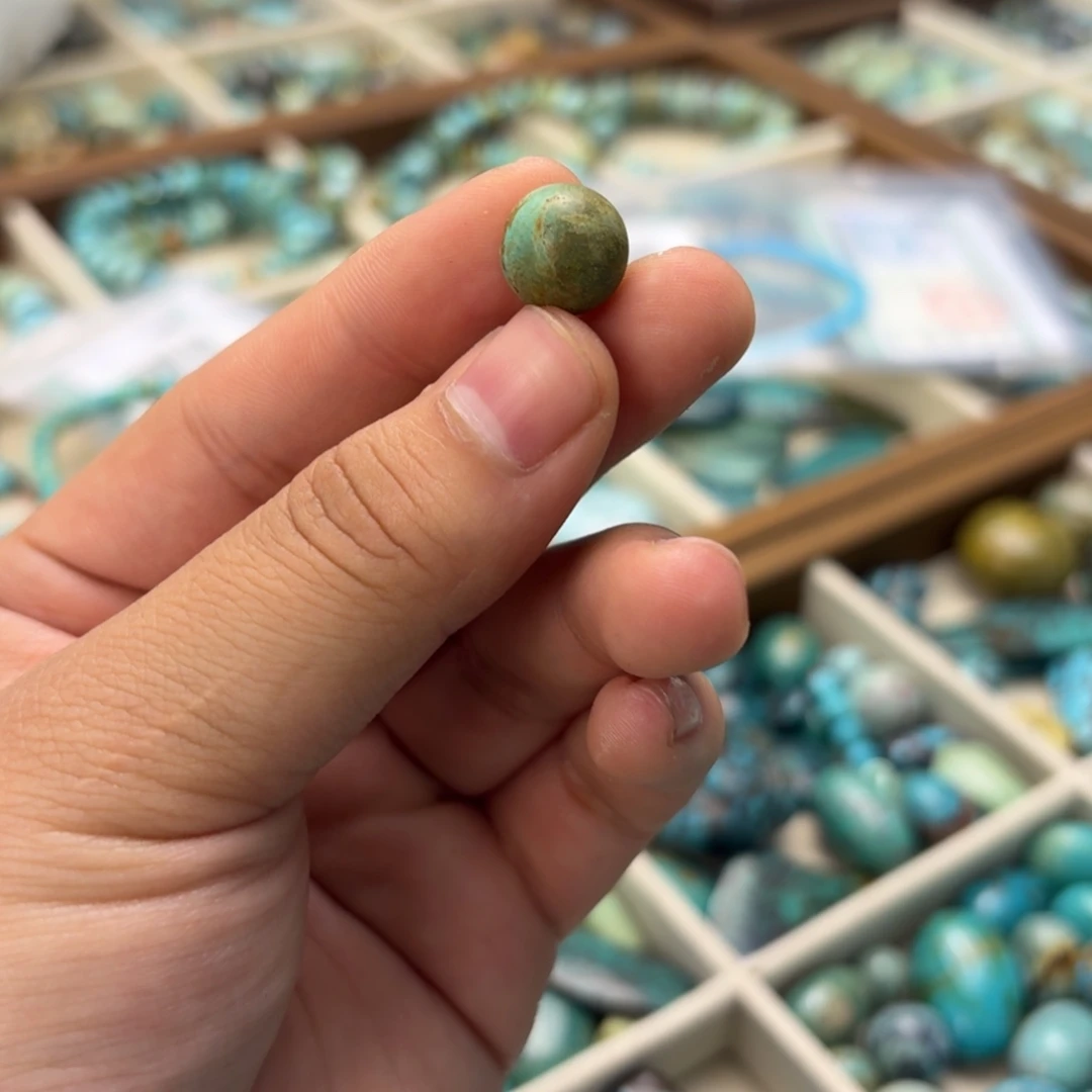 肥***野南红玛瑙未镶嵌绿松石