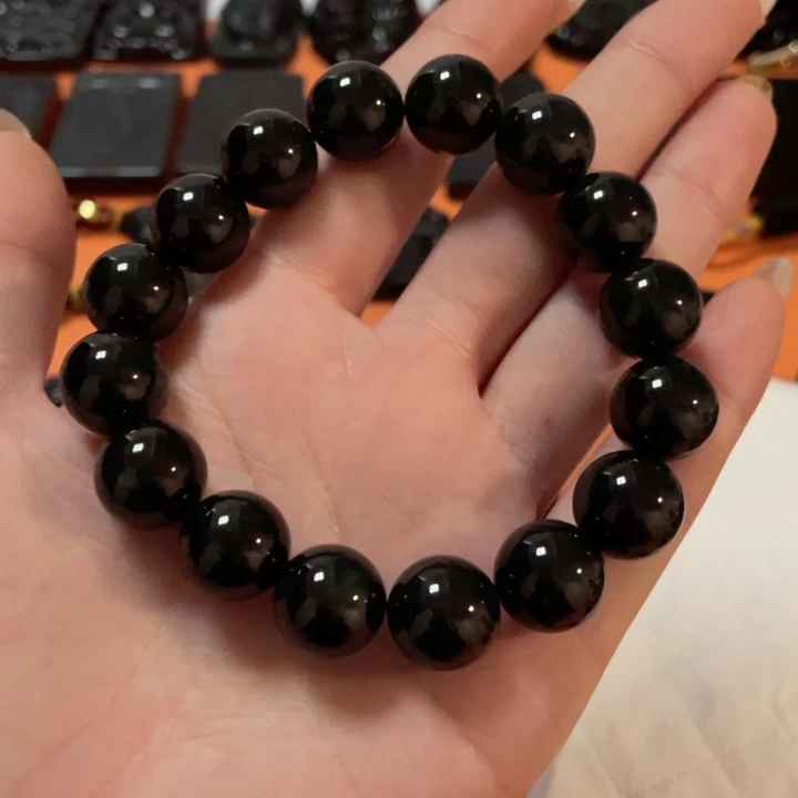 翡翠颈饰未镶嵌一*