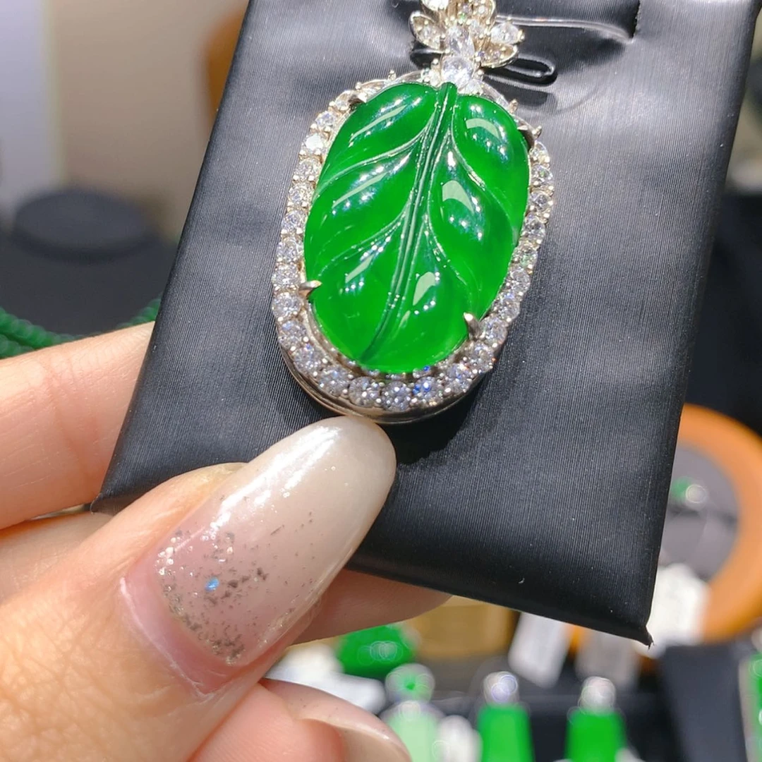 【闪购商品】颈饰银S925镶嵌翡翠5柒姐