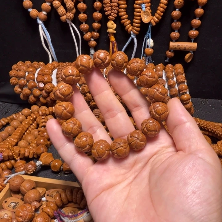 桃核手串绣球手串