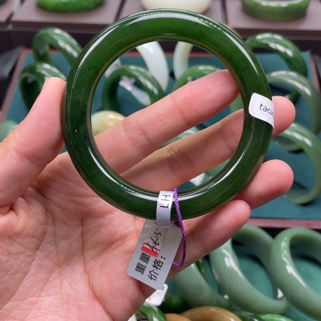 和田玉（碧玉）未镶嵌手镯5657