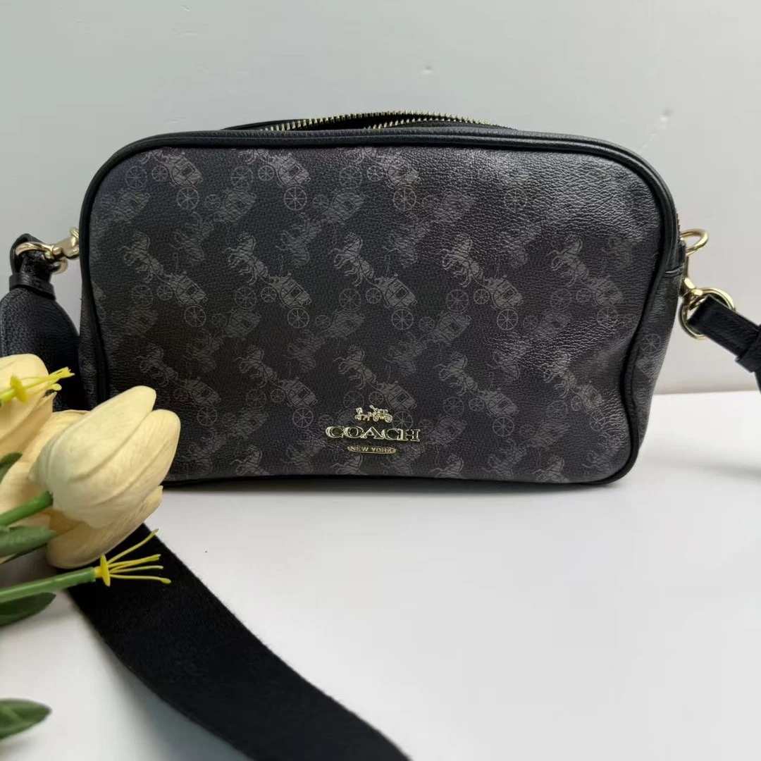 95新 COACH/蔻驰 蔻驰老花相机百搭单肩包