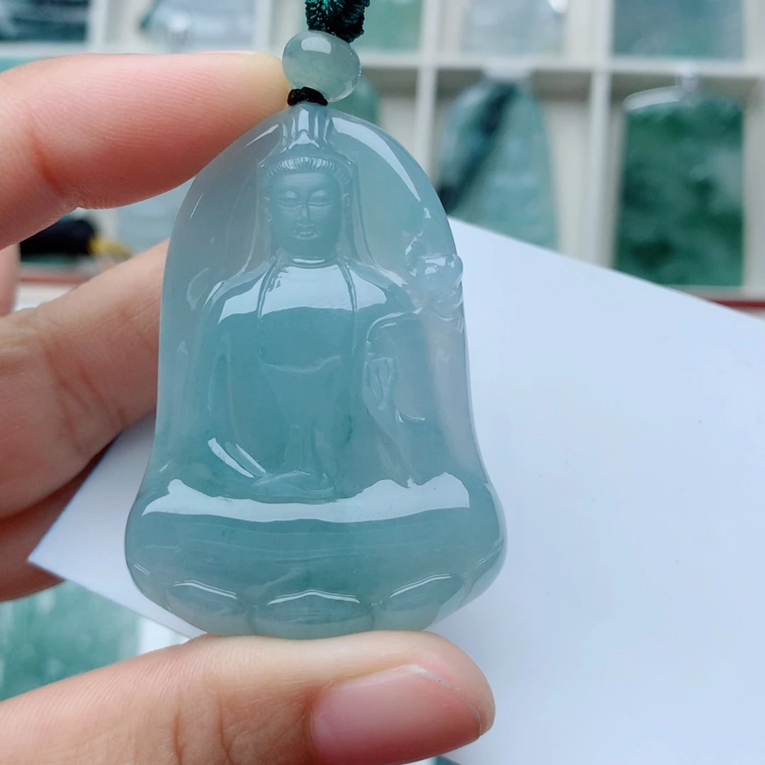 翡翠颈饰未镶嵌明****✔素衣