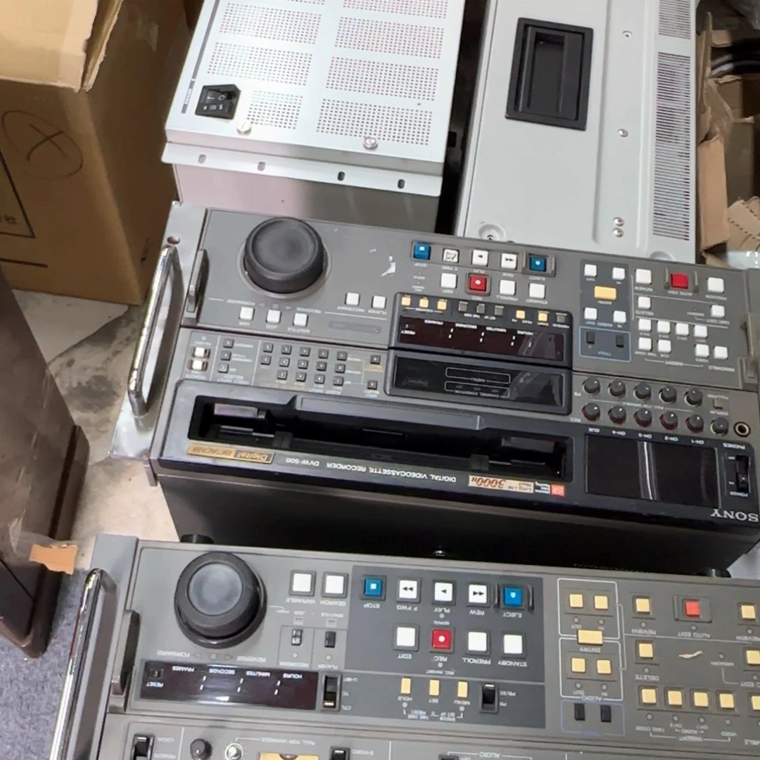 瓷片小****坊恭喜发财大吉大利