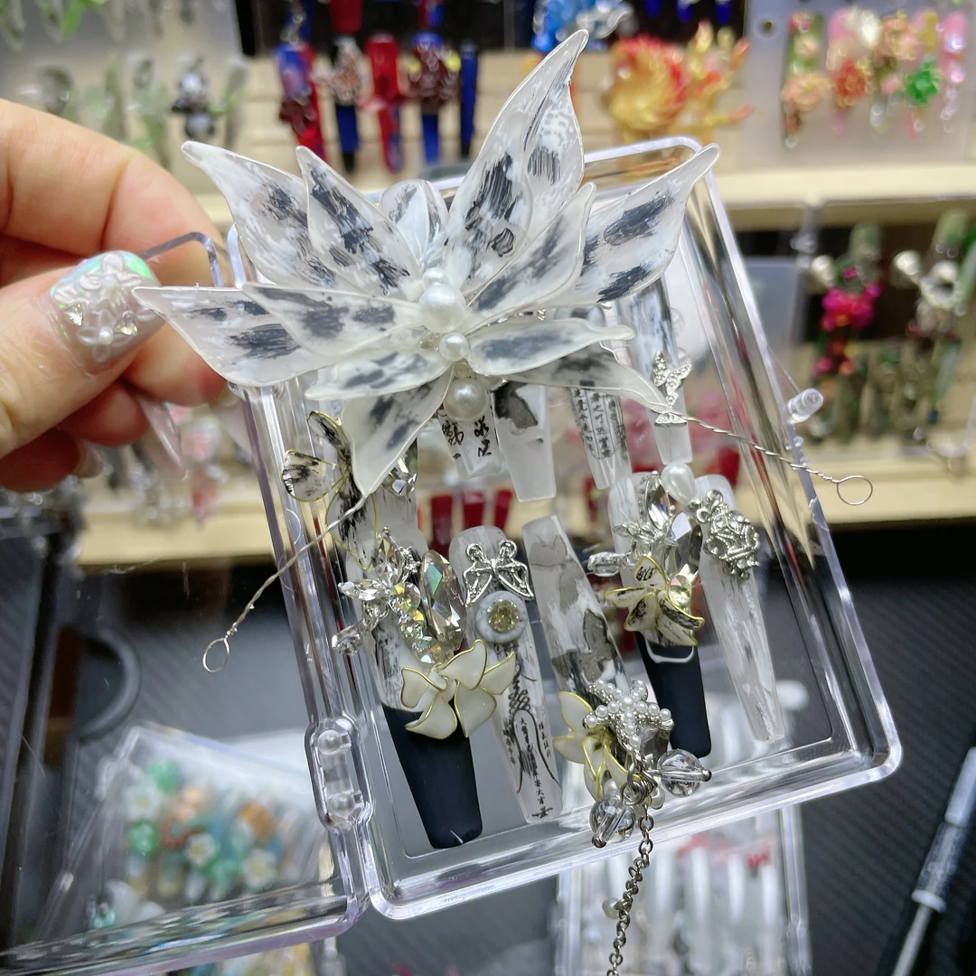 花飞蝶舞-手绘晕染纯手工定制穿戴甲美甲掐丝珐琅蝴蝶掐丝花
