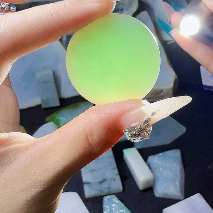 定制翡翠未镶嵌定制