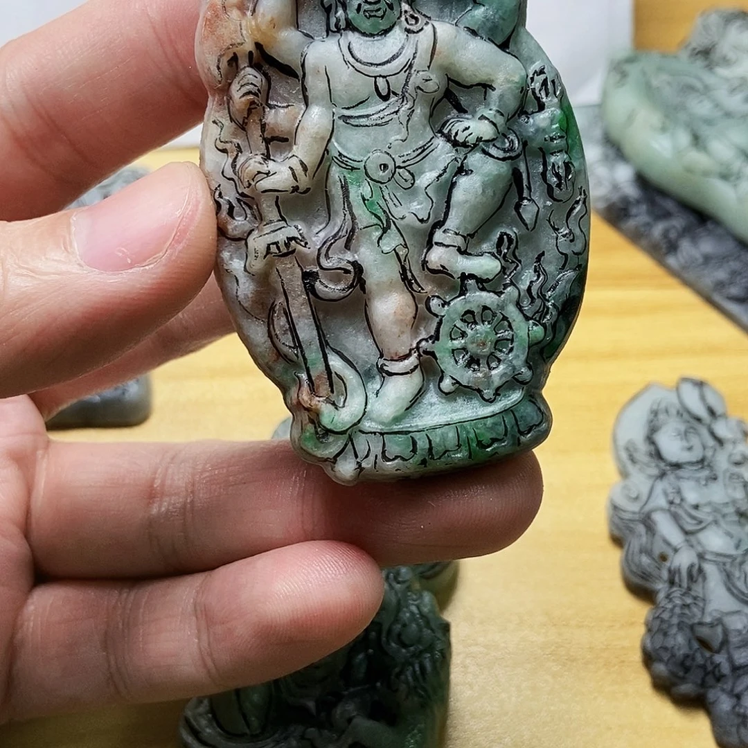 豌***儿未镶嵌定制翡翠不jvv吧