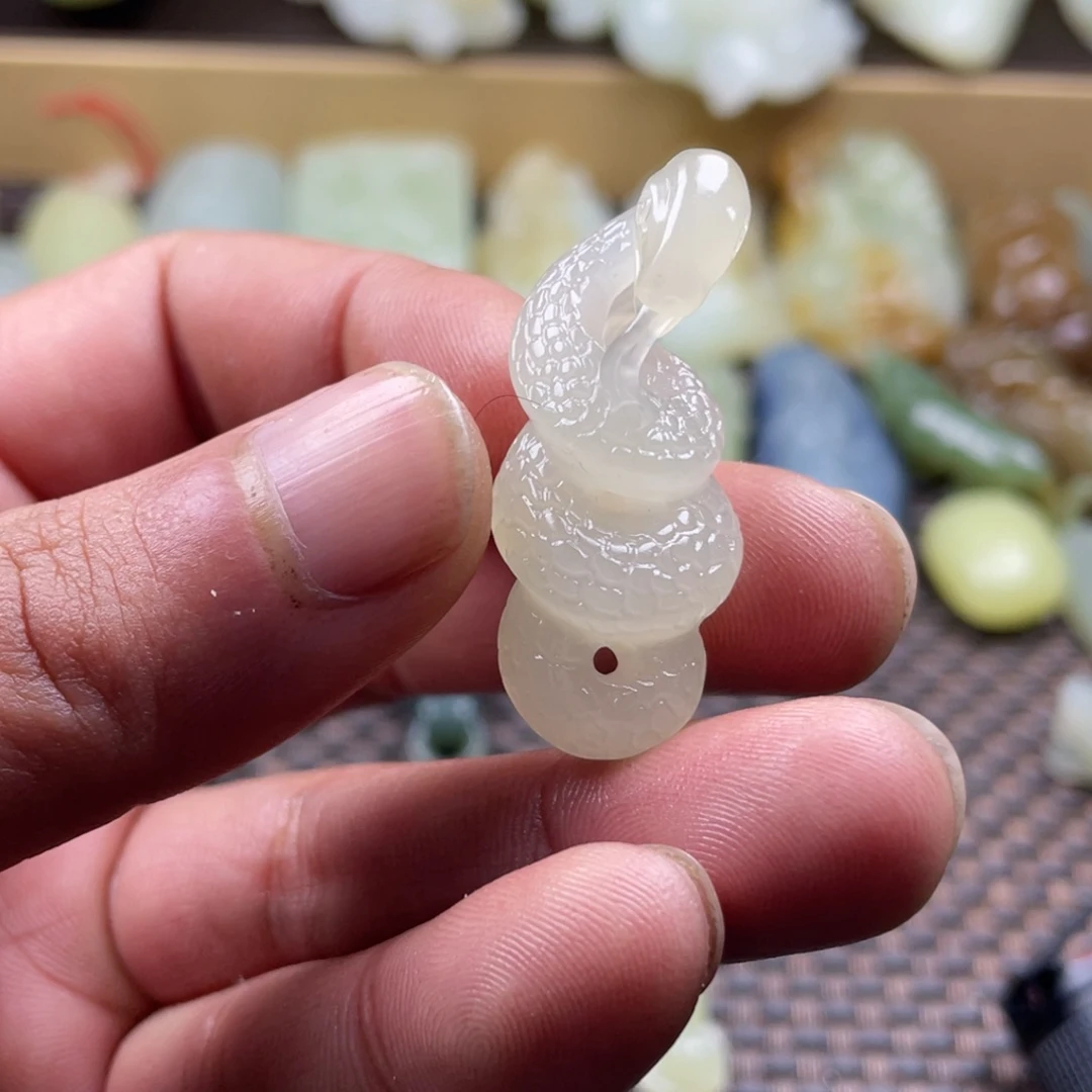 和田玉挂件未镶嵌