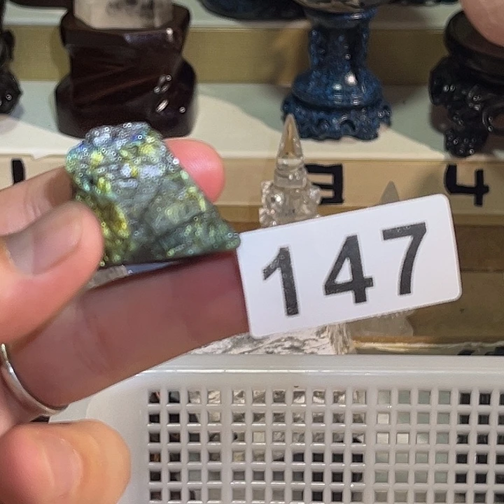 未镶嵌水晶大型摆件（非配饰）