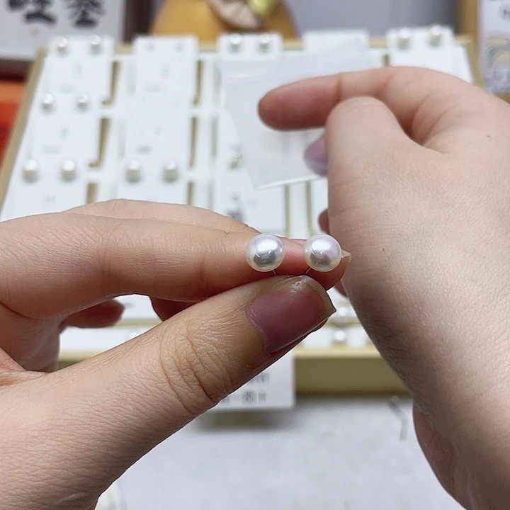 淡水珍珠耳饰银S925镶嵌L****?