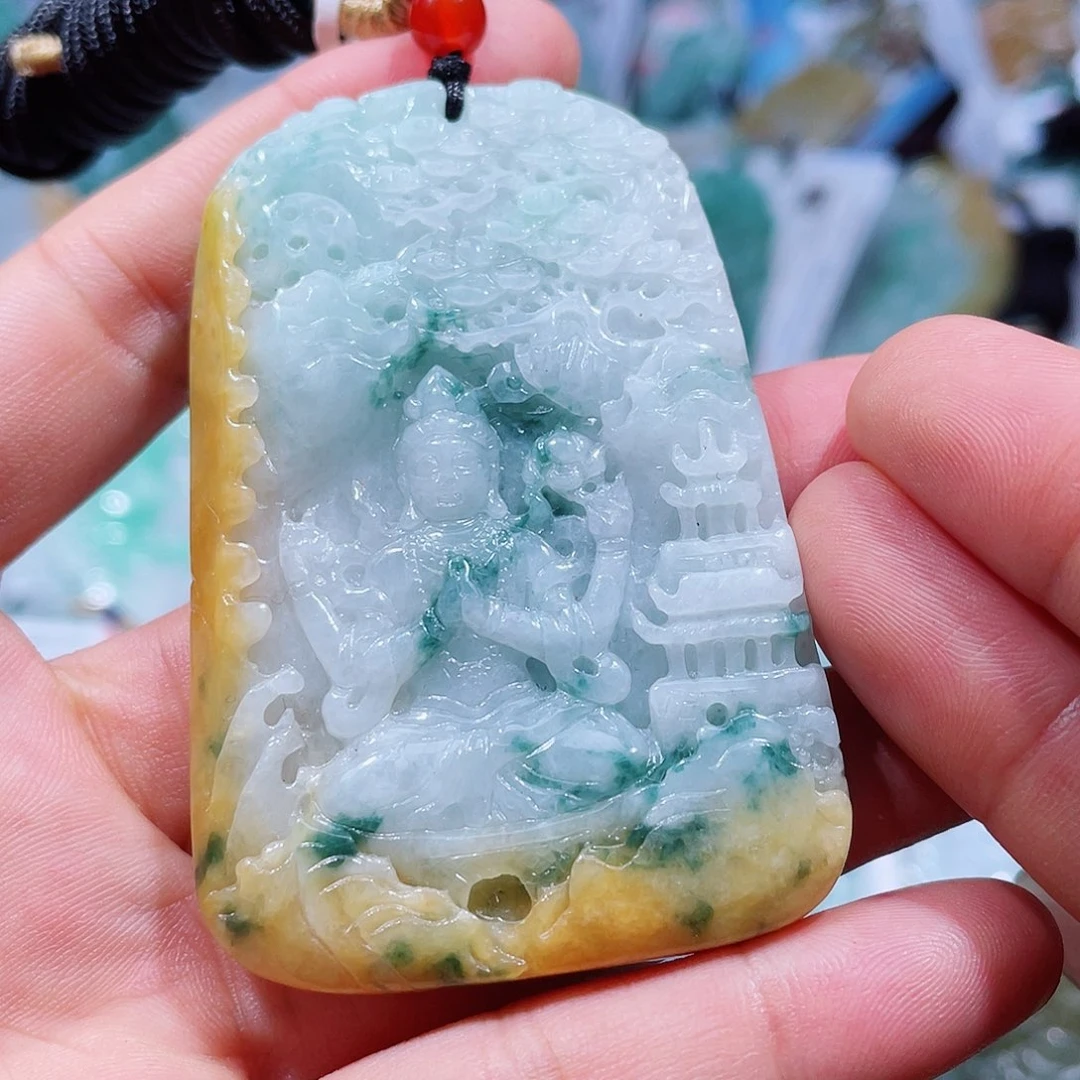 翡翠未镶嵌颈饰一个