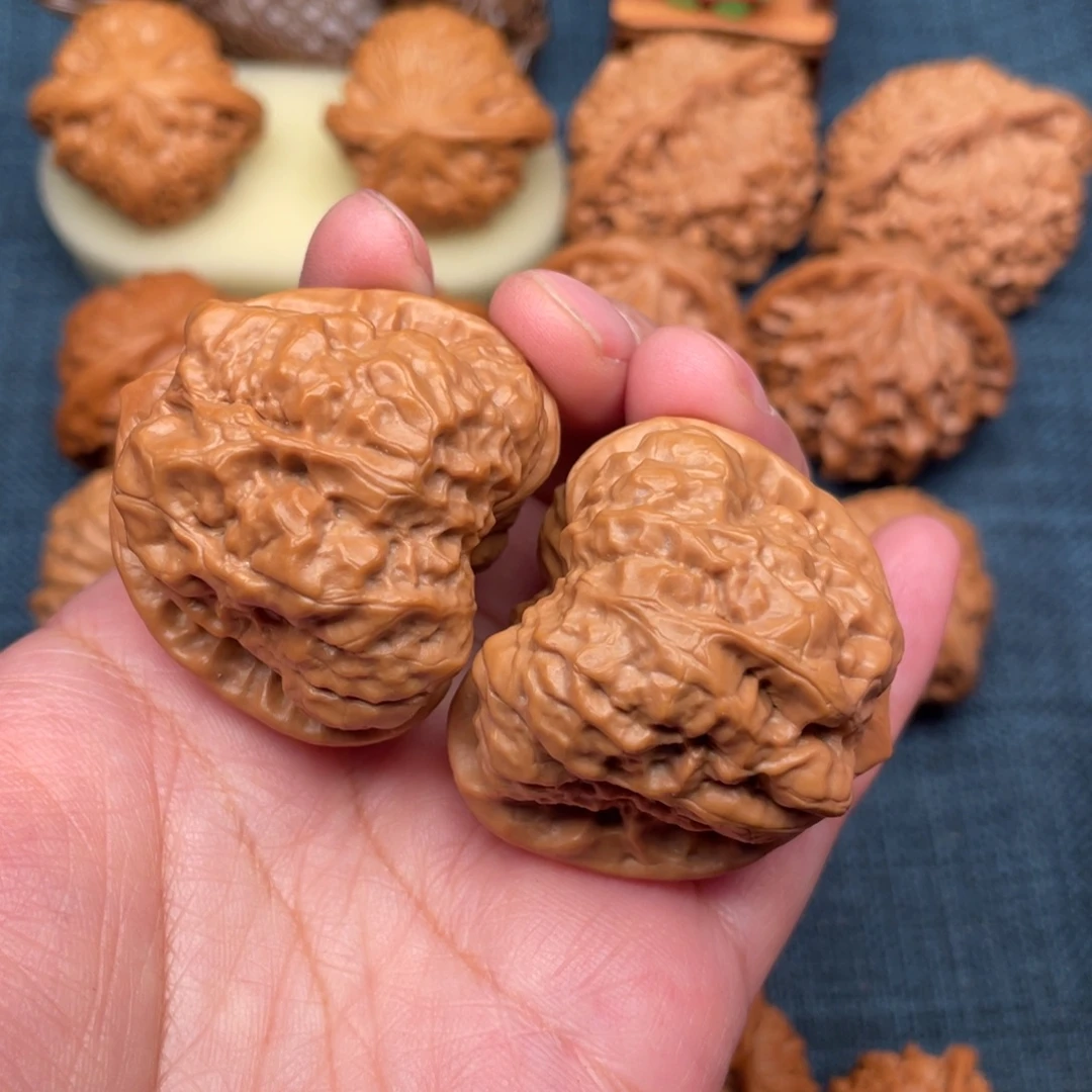 张***电文玩核桃把件42毕业肌肉蛙全品