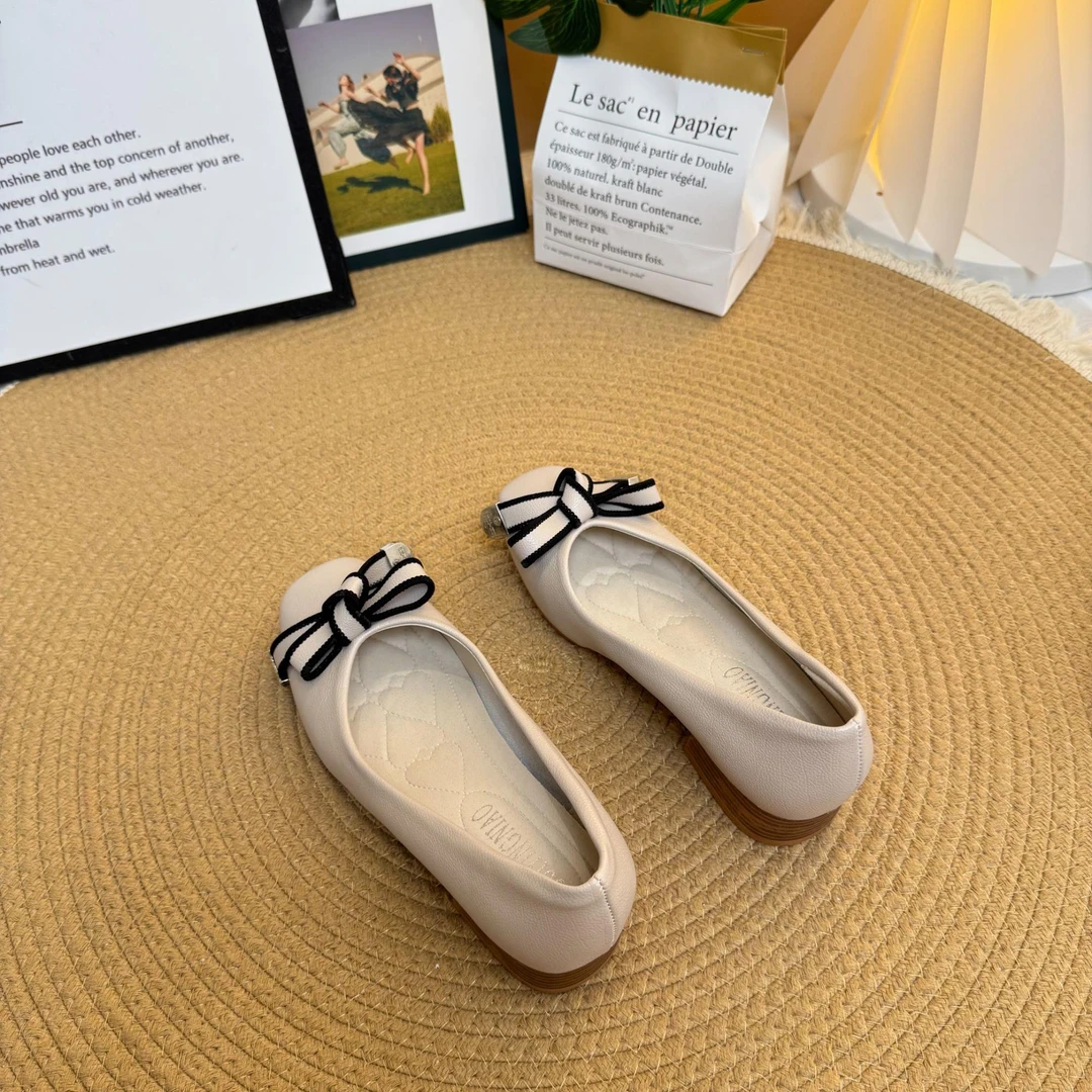 2111g粗跟单鞋女秋季新款百搭方头豆豆鞋低跟气质粗跟鞋软皮