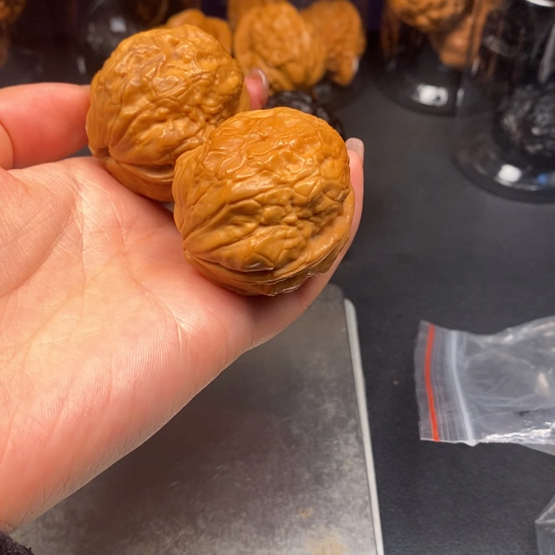 鹅***鹅文玩核桃吊坠福利玉甲