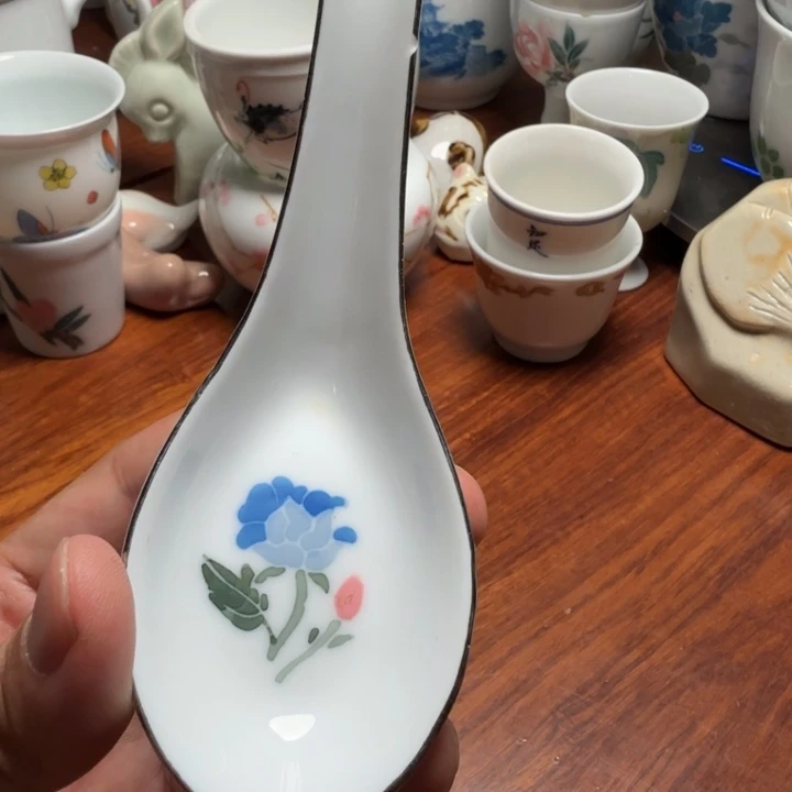 醴陵手绘大球泥勺有点小飞皮