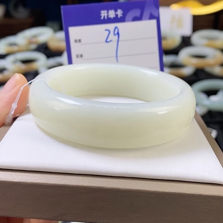 未镶嵌手镯和田玉56.57