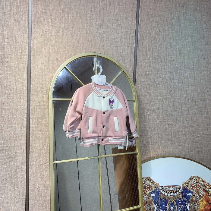 AR137    宝宝拼接棒球服加绒外套